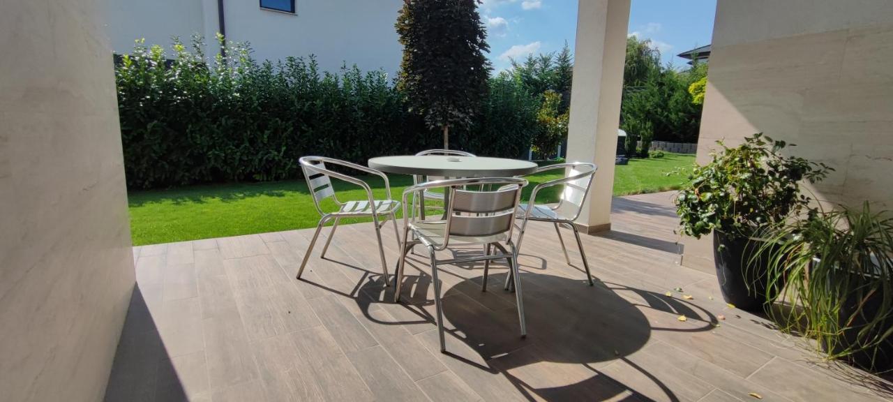 Ferienwohnung White Column House Diosd Exterior foto
